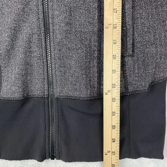 Lululemon Daily Practice Jacket Womens 10 Heathered Gray Black Zip Up Thumbholes - Picture 8 of 10